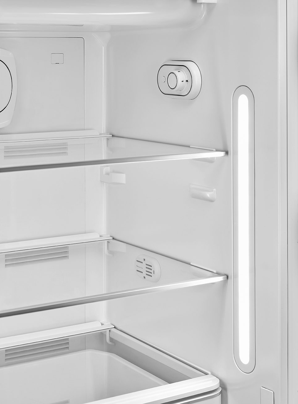 SMEG FAB28RWHM6