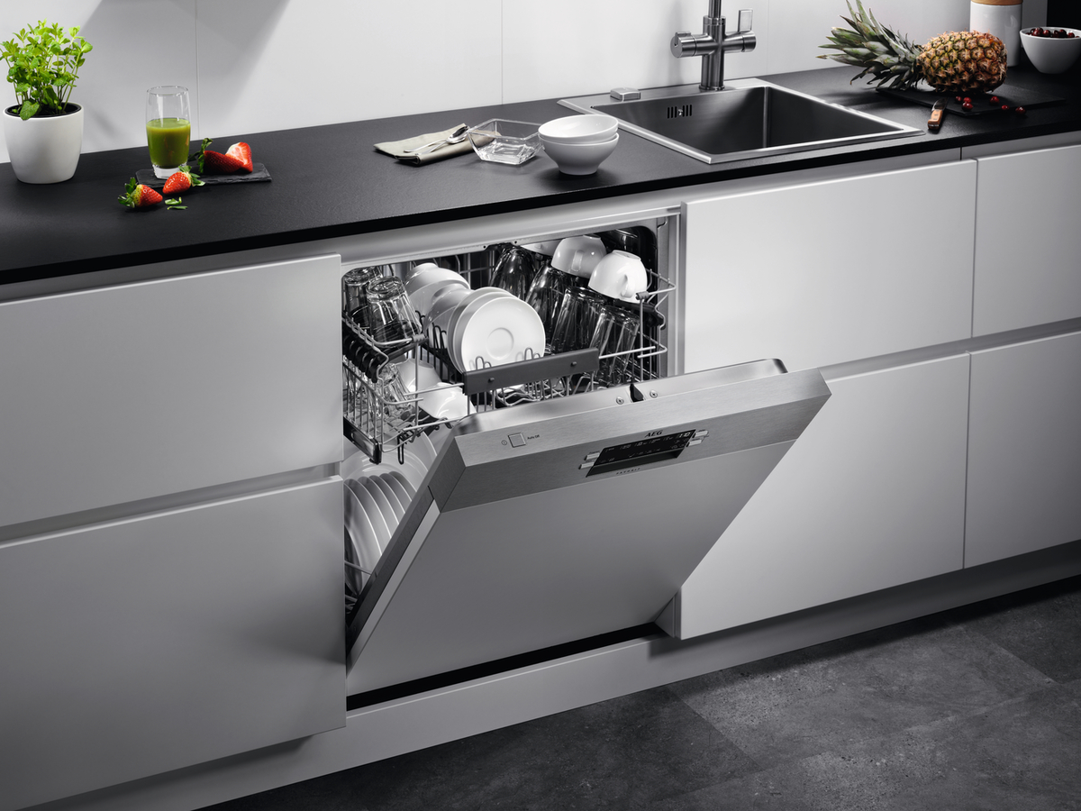 AEG 3000 vaatwasser met bedieningspaneel - FEB52620ZM