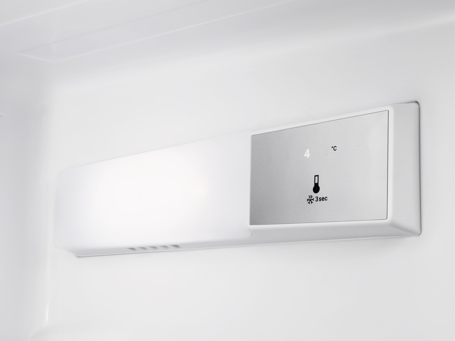 ELECTROLUX vrijstaande koel-/vriescombinatie - 144cm - LTB1AE24U0