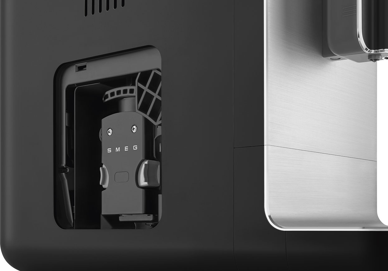 SMEG espresso machine - BCC12BLMEU
