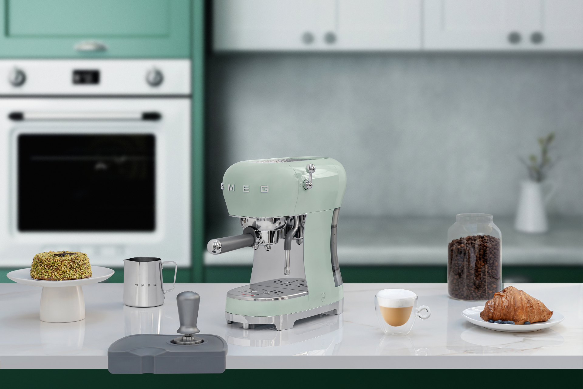 SMEG espresso machine - ECF02PGEU