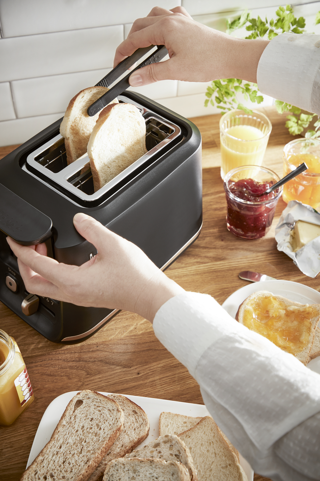 TEFAL Broodrooster zwart - TT533811