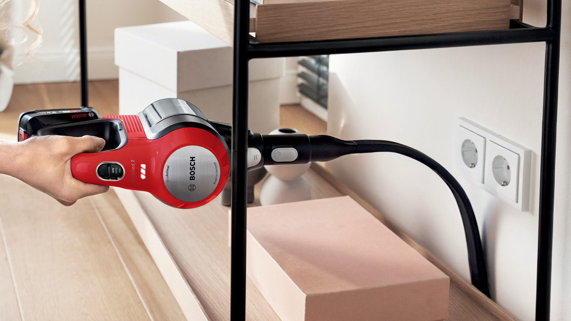 BOSCH  SERIE 7 steelstofzuiger - BCS711PET