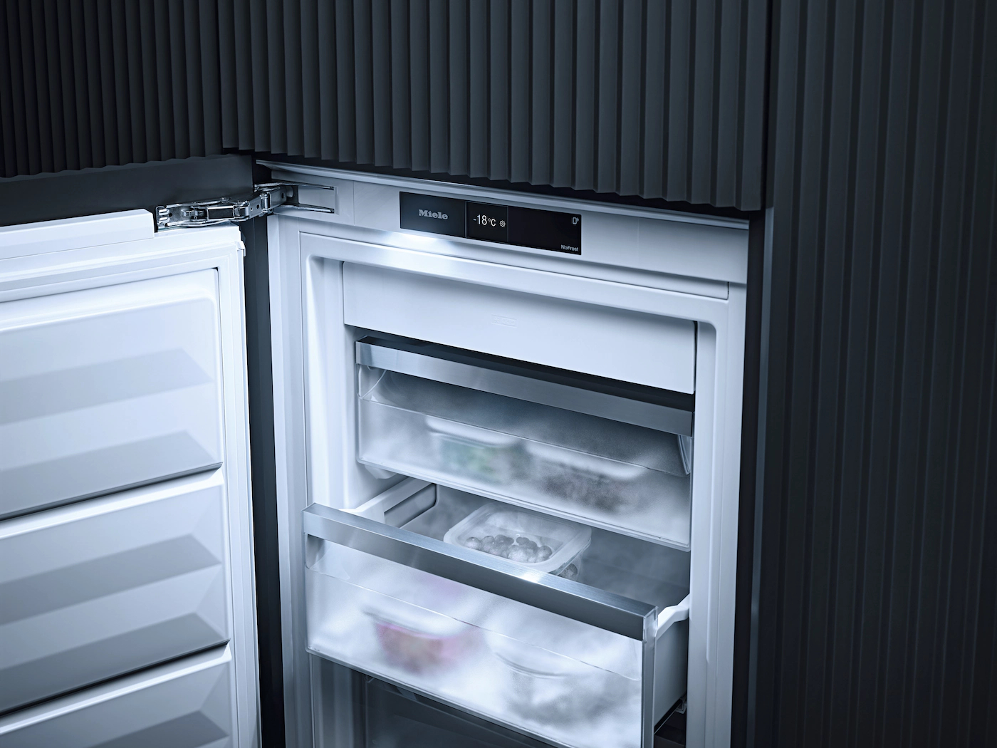 MIELE inbouw vriezer - 178cm - FNS7774D