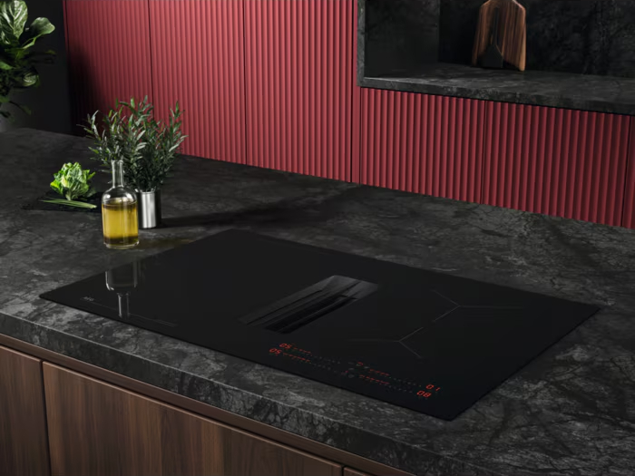 AEG 6000 kookplaat met afzuiging - 80cm - TH84CB03CB