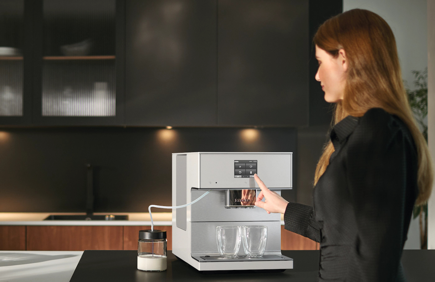 MIELE espresso machine - CM7350BW